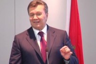 Янукович із коханкою відпочиває у Сочі, - ЗМІ