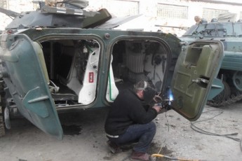 На Волині ремонтують військову техніку