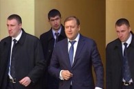 Кого тепер захищають охоронці Януковича