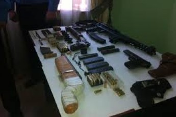 Донецькі сепаратисти здають зброю