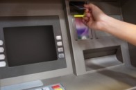У Запоріжжі з банкомату невідомий викрав півмільйона гривень