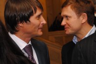 Компанія Єремеєва в екстренному порядку повертає мільйони доларів з офшорів. На вибори?