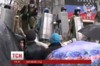 На Донеччині сепаратисти тероризують населення: відбирають у місцевих авто та крадуть їжу. ВІДЕО