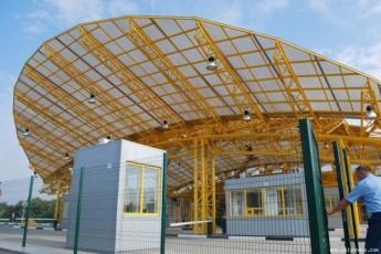 На Ягодині затримали іноземця з чужим паспортом