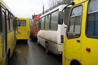 Луцький виконком вимагає в перевізників показати прибутки