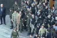 Під Кабміном козацькі сотенники побилися з Нацгвардією ВІДЕО