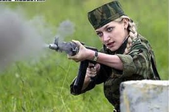 Як українські жінки опановують мистецтво війни ВІДЕО