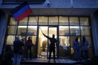 «Донецька республіка» оголосила суверенітет і проситься до Росії ВІДЕО