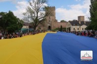У Луцьку зняли кліп про розгортання найбільшого прапора України ВІДЕО