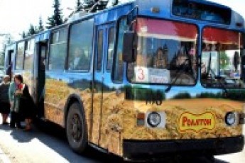 Цивілізація дісталася і до луцьких тролейбусів