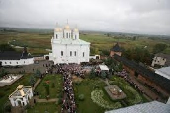 Паломників і екскурсантів у волинському монастирі переплутали з терористами