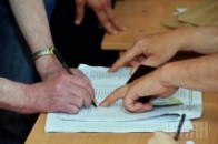 На Волині члени дільниць стомились рахувати голоси і пішли спати