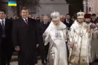 Янукович і Ко проводили мутні схеми з владикою Лаври ВІДЕО