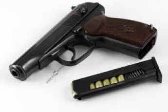Знайшовся ще один пістолет, відібраний у волинських ДАІвців революціонерами