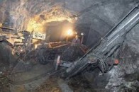На Волинській шахті через загрозу життю гірників частково призупинили роботу