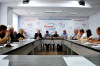 Допомогу в Луцька просять районні активісти