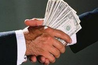 Працівники Волинської митниці порушують закон