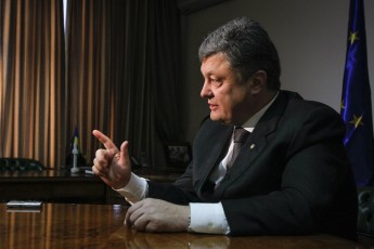 Президент Порошенко віддав наказ припинити вогонь на тиждень