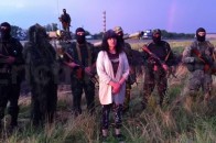 Лідерка маріупольських терористів розкаялась після спілкування з бійцями спецбатальйону ВІДЕО