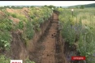 На Слобожанщині захищаються від Росії захисним ровом ВІДЕО