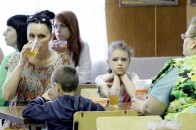 Як приймає Росія жителів Луганщини, що тікають від війни ФОТО