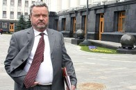 Помер колишній спікер парламенту Іван Плющ