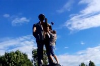 Як волиняни, повертаючись зі Сходу, продовжили ленінопад на Полтавщині ВІДЕО