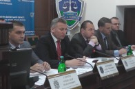 Видобуток бурштину - корупція, кришування і відкати, - правоохоронці