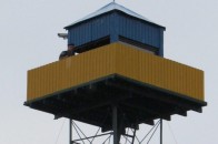 На кордоні з Польщею спостережну вежу пофарбували в патріотичні кольори ВІДЕО