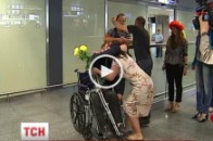 Важкопоранений майданівець з Луцька повернувся в Україну ВІДЕО