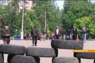 У Донецьку штурмують міліцію: один міліціонер загинув, двоє поранені ВІДЕО