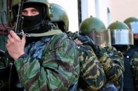 Священики з Волині передали військовим шоломи ВІДЕО