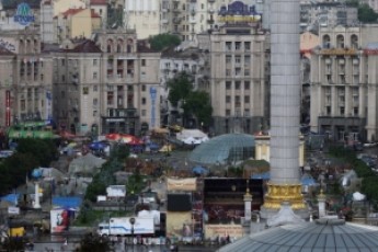На Майдані вночі стріляли: є загиблі, - ЗМІ ВІДЕО