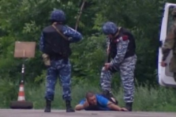 Під Волновахою зловила інформатора терористів, який «здавав» переміщення віськових АТО
