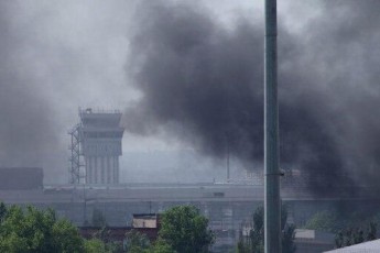 В аеропорту Донецька йде бій ВІДЕО