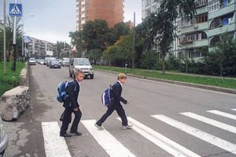 Чому у Луцьку біля дитячого медзакладу досі небезпечно переходити дорогу