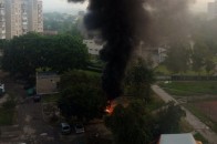 В житловому районі Луцька невідомі вночі палили шини ВІДЕО