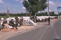 Сепаратисти спорудили барикади навколо Донецька ВІДЕО
