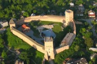 На вежі Луцького замку можна побачити обриси втраченої корони