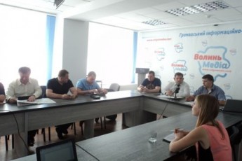 У Луцьку обговорювали, що заважає місцевій демократії