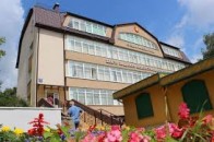 В Луцькому ЦНАПі обіцяють видавати закордонні паспорти та оформляти землю