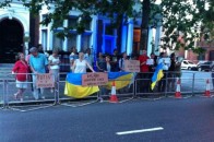 У Лондоні і Вашингтоні українці мітингують через збитий літак ВІДЕО