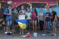 Юні ентузіасти з Волині «патріотично підфарбовують» рідне місто ФОТО