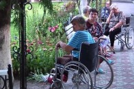 В Луганську під обстріл потрапив будинок для людей похилого віку: є жертви ВІДЕО