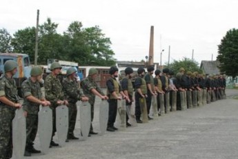 У волинській колонії в засуджених вилучили заборонені предмети ФОТО