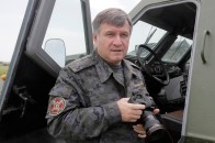 Одкровення Авакова або чому для армії закупили російські КамАЗи та білоруські МАЗи