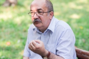 Біженців потрібно відправляти на війну, хай свій край захищають, - побитий письменник з Волині