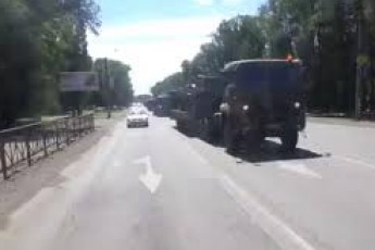 Поблизу українського кордону зафіксована чергова колона російської техніки ВІДЕО