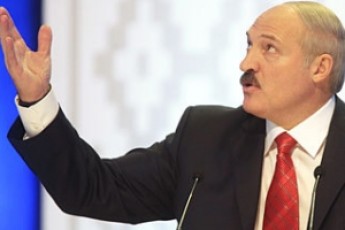 Лукашенко хоче звести Порошенка й Путіна за столом ВІДЕО