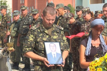 На Волині попрощались з офіцером, що загинув в зоні АТО